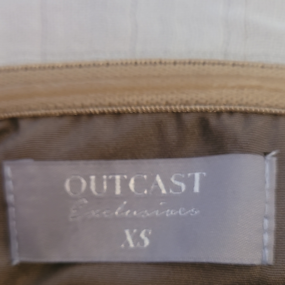 Olive Green Ruched Tube Top - Picture 2 of 2